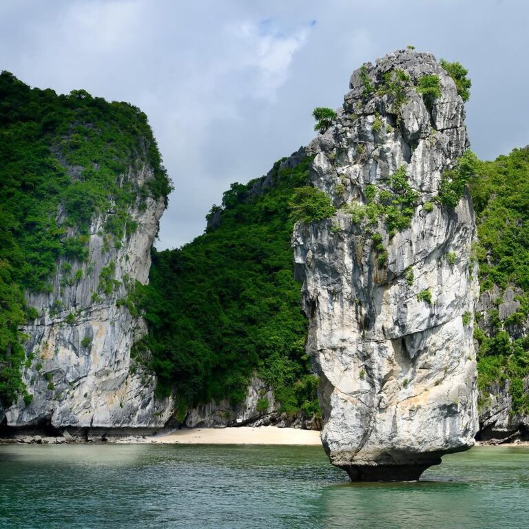 A 2-Day Getaway to Halong & Lan Ha Bay