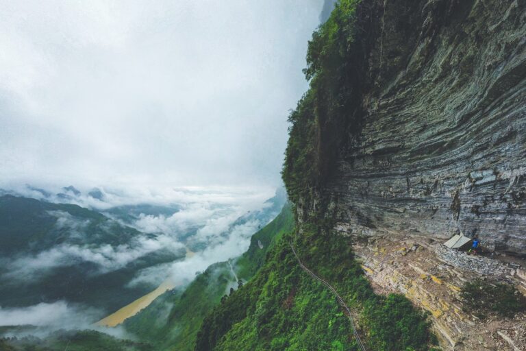 Ha Giang Unveiled: A 4-Day Journey Through Vietnam’s Northern Highlands